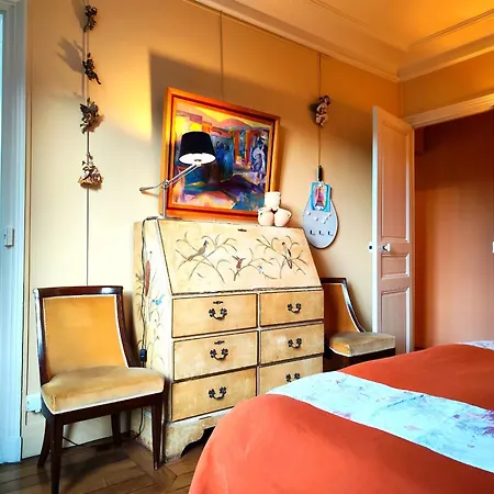 Paris 16 Apartment In Quiet Residential District