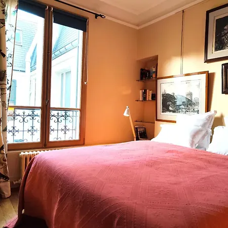 Paris 16 Apartment In Quiet Residential District * Paryż