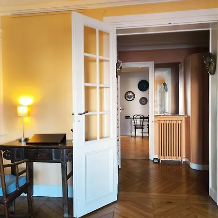 Paris 16 Apartment In Quiet Residential District *