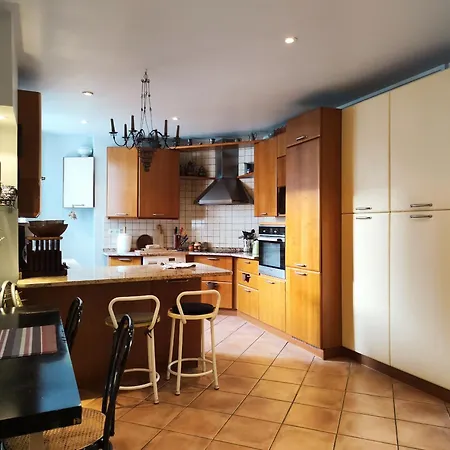 Apartament Rue Faustin Helie - 16 *